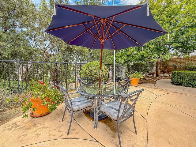 5257 Huckleberry Oak, Simi Valley, CA 93063