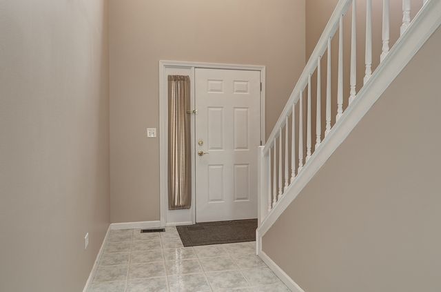 16046 Fairfield Drive, Plainfield, IL 60586