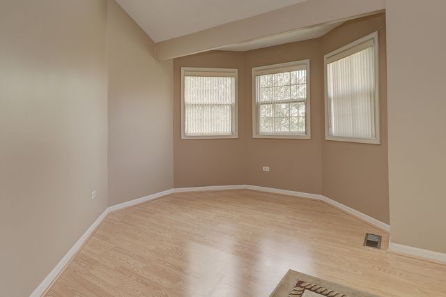 16046 Fairfield Drive, Plainfield, IL 60586