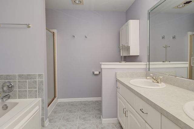 16046 Fairfield Drive, Plainfield, IL 60586
