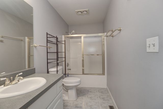 16046 Fairfield Drive, Plainfield, IL 60586