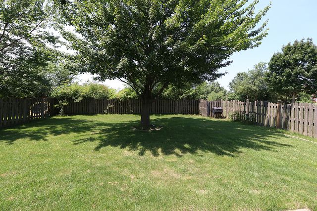 16046 Fairfield Drive, Plainfield, IL 60586