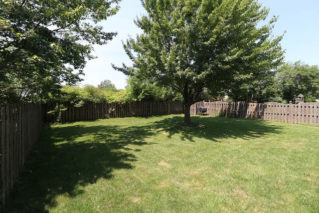 16046 Fairfield Drive, Plainfield, IL 60586