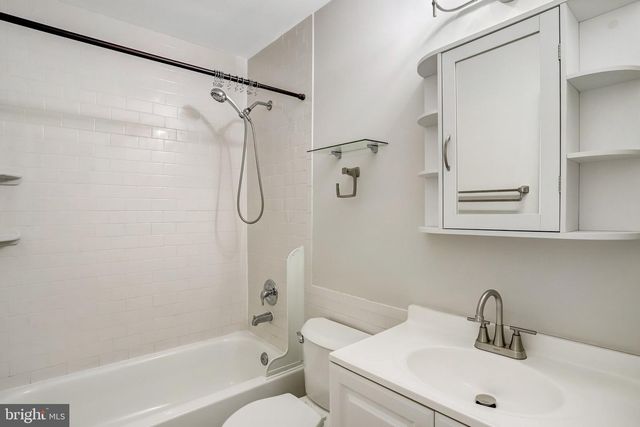 46775 MACAW SQ, Sterling, VA 20164