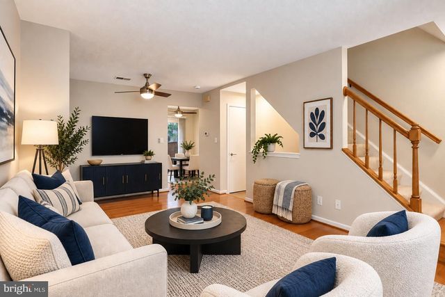 46775 MACAW SQ, Sterling, VA 20164