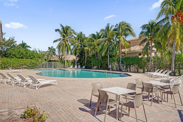 6837 Cobia Circle, Boynton Beach, FL 33437