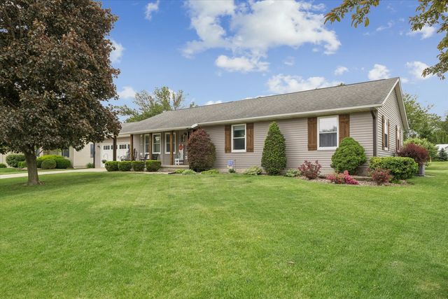 813 Pleasant Hill Drive, De Witt, IA 52742