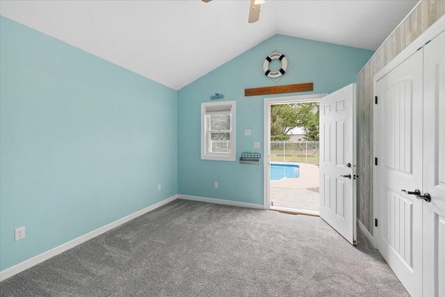 813 Pleasant Hill Drive, De Witt, IA 52742