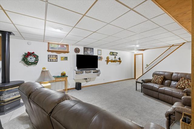 813 Pleasant Hill Drive, De Witt, IA 52742