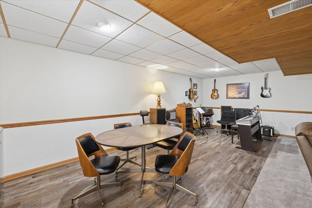 813 Pleasant Hill Drive, De Witt, IA 52742