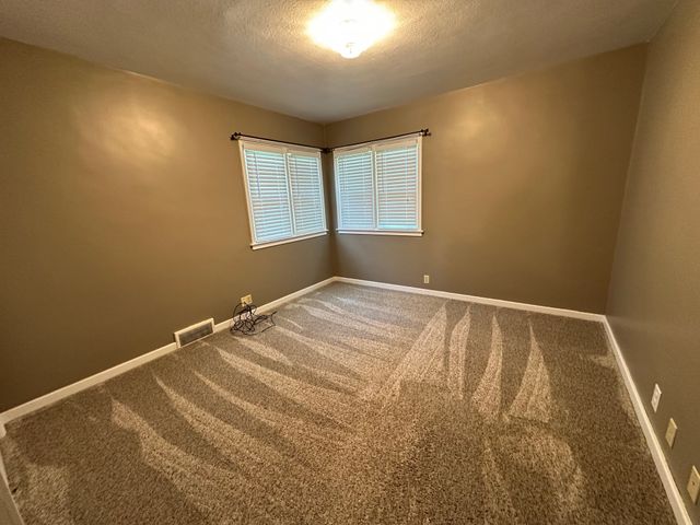 701 W Buchanan Street, Winterset, IA 50273