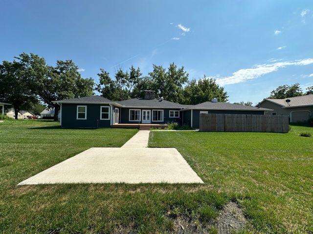 701 W Buchanan Street, Winterset, IA 50273