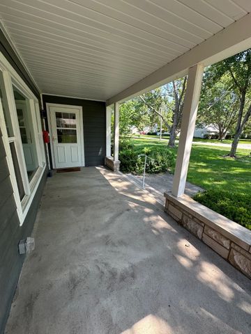 701 W Buchanan Street, Winterset, IA 50273