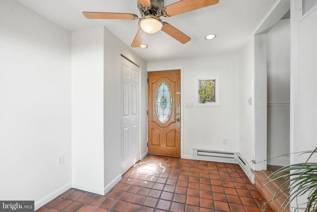 22 MARIO DR, Hamilton, NJ 08690