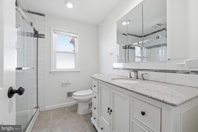 22 MARIO DR, Hamilton, NJ 08690