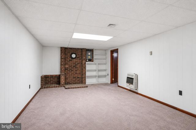 22 MARIO DR, Hamilton, NJ 08690