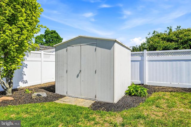 22 MARIO DR, Hamilton, NJ 08690