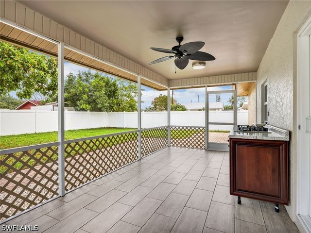 2200 45th TER SW, Naples, FL 34116