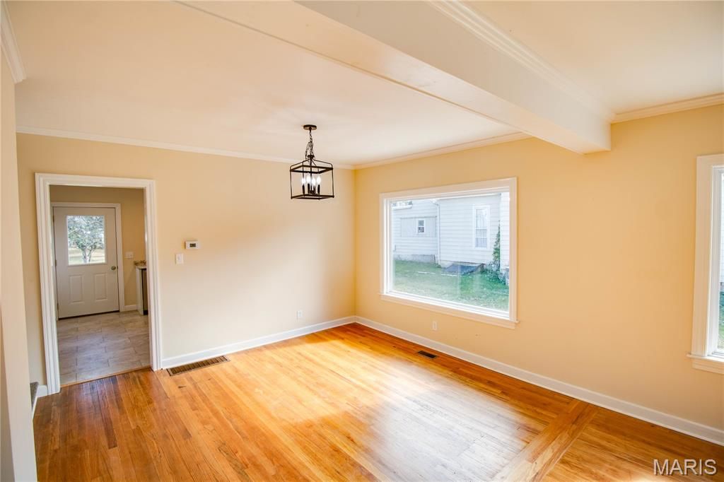 Image 11 of property listing at 226 S Jackson Street, Pittsfield, IL 62363