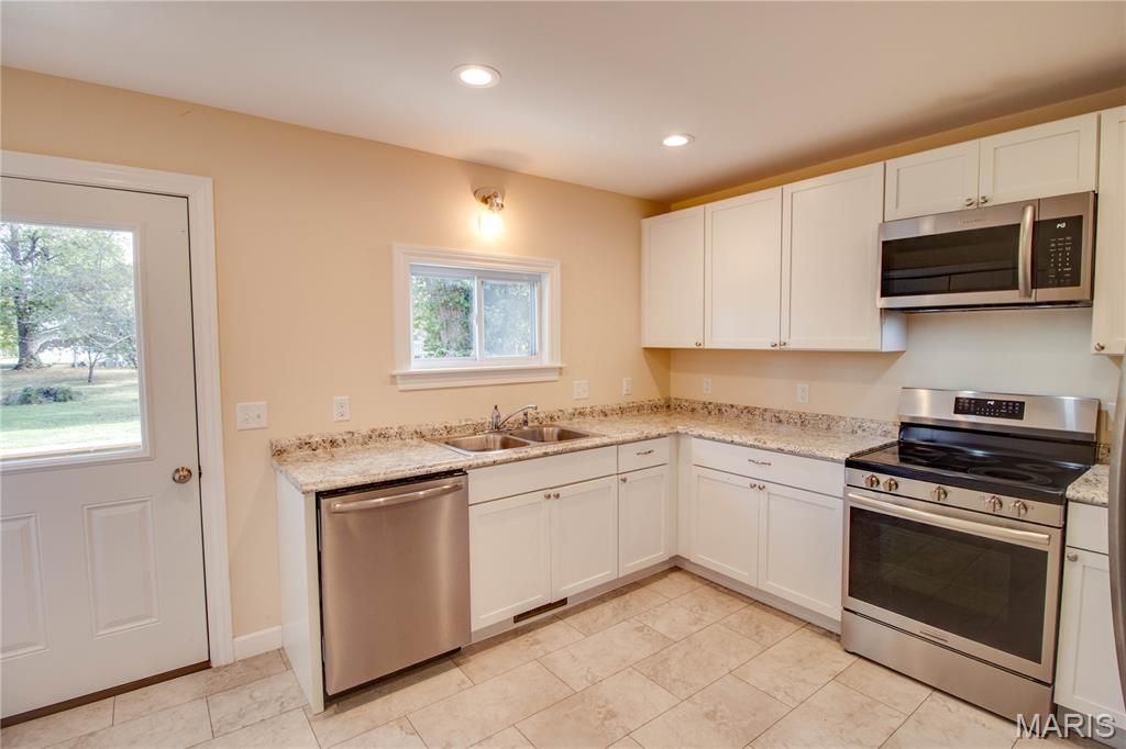 Image 13 of property listing at 226 S Jackson Street, Pittsfield, IL 62363