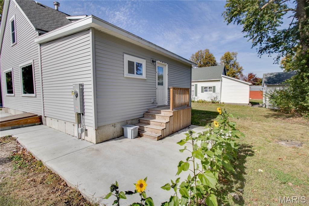 Image 36 of property listing at 226 S Jackson Street, Pittsfield, IL 62363