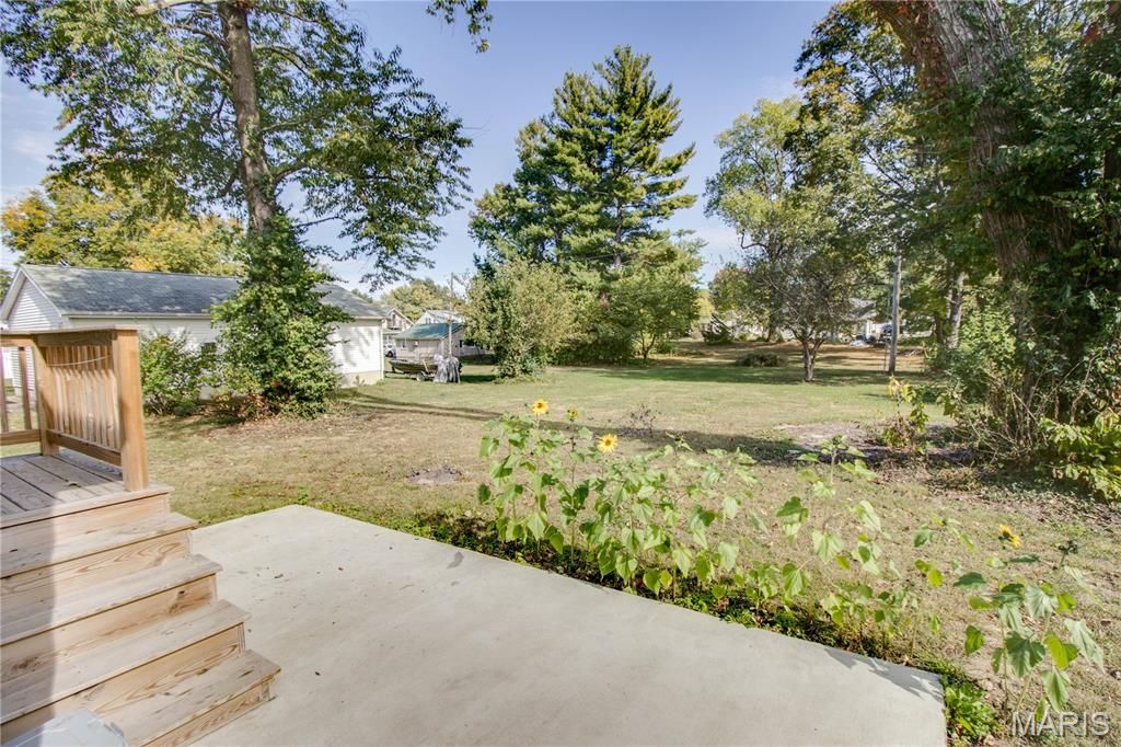 Image 38 of property listing at 226 S Jackson Street, Pittsfield, IL 62363