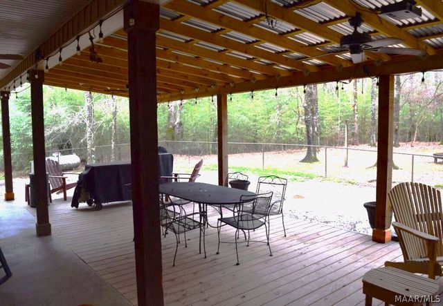 897 Mullins Road, Eclectic, AL 36024