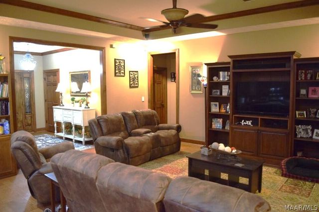 897 Mullins Road, Eclectic, AL 36024