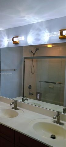 36 NW 6th Ave 706, Miami, FL 33128