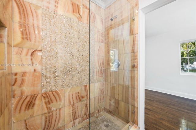 1545 Meridian Ave, Miami Beach, FL 33139