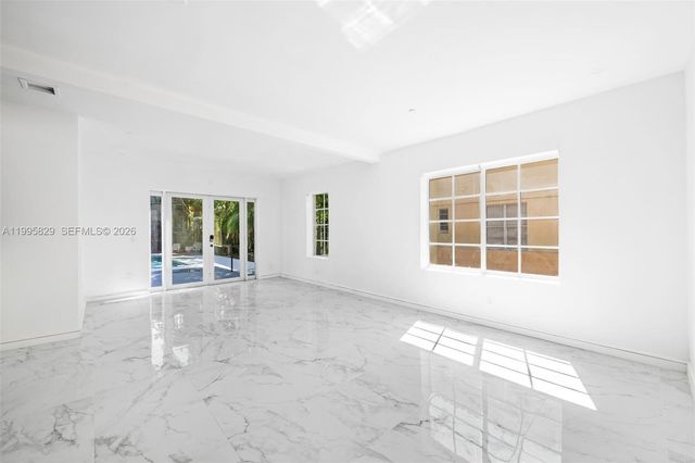 1545 Meridian Ave, Miami Beach, FL 33139