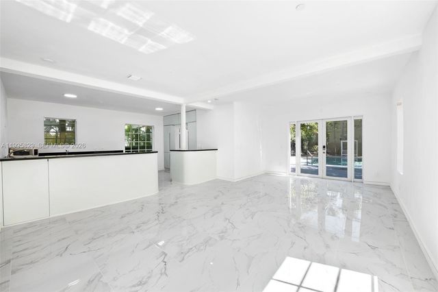 1545 Meridian Ave, Miami Beach, FL 33139