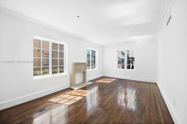 1545 Meridian Ave, Miami Beach, FL 33139