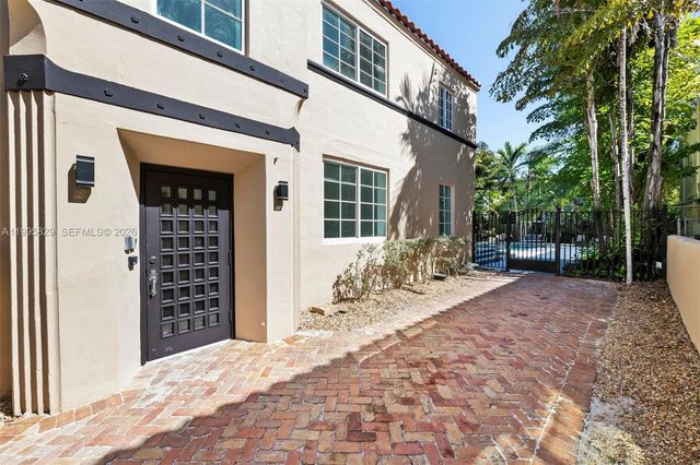 1545 Meridian Ave, Miami Beach, FL 33139
