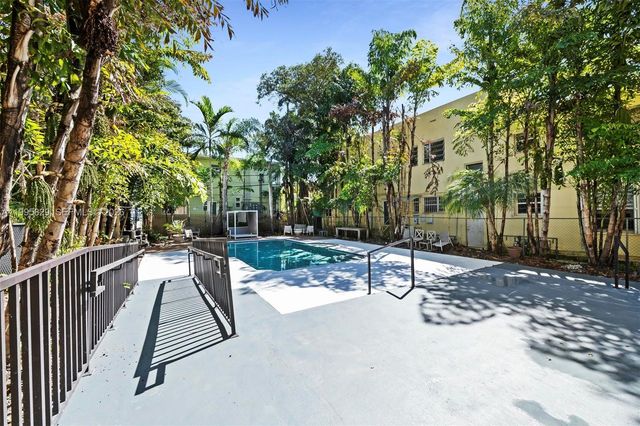 1545 Meridian Ave, Miami Beach, FL 33139