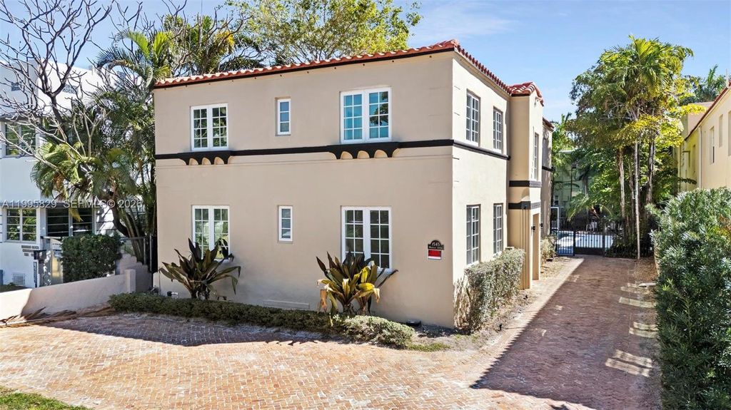 1545 Meridian Ave, Miami Beach, FL 33139