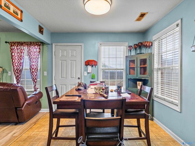 18433 Whitetail Lane, Athens, AL 35613