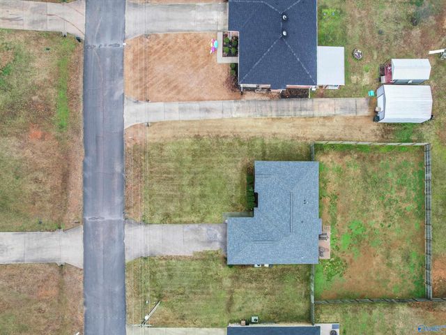 18433 Whitetail Lane, Athens, AL 35613