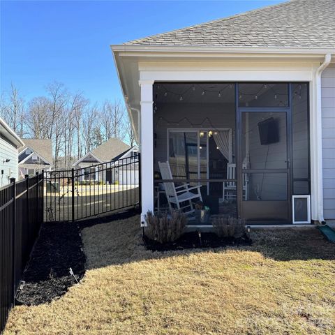 4215 Millstream Road, Denver, NC 28037