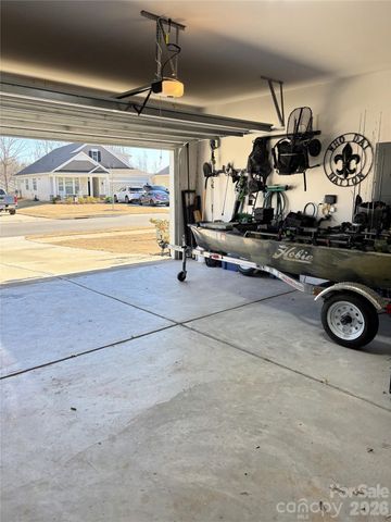 4215 Millstream Road, Denver, NC 28037