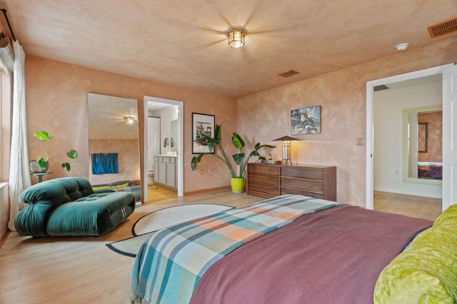 6703 Routenburn ST, Austin, TX 78754