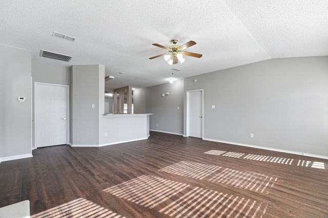 1015 Richmond Lane, Forney, TX 75126