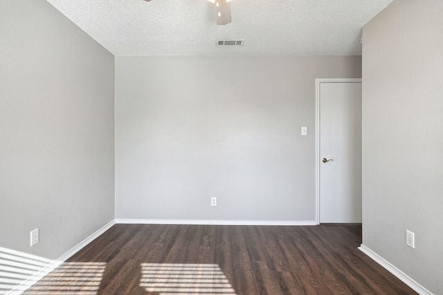 1015 Richmond Lane, Forney, TX 75126