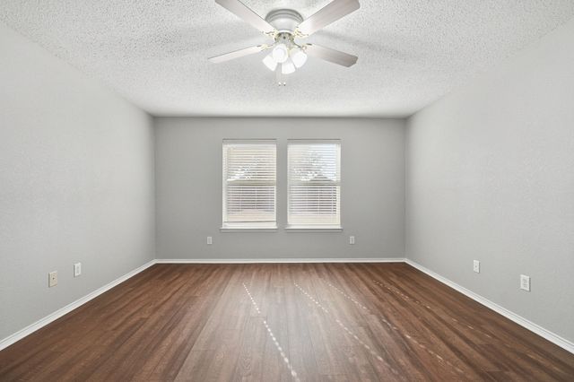 1015 Richmond Lane, Forney, TX 75126