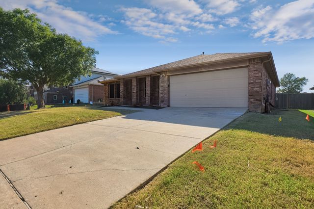 1015 Richmond Lane, Forney, TX 75126
