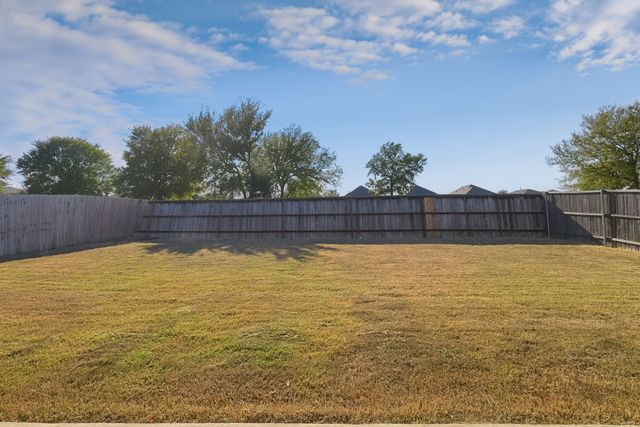 1015 Richmond Lane, Forney, TX 75126
