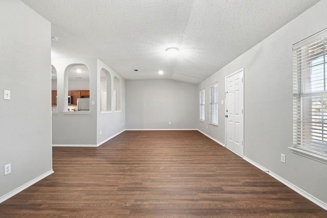 1015 Richmond Lane, Forney, TX 75126