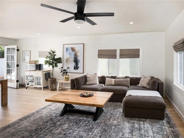 527 W Mariposa Avenue, El Segundo, CA 90245