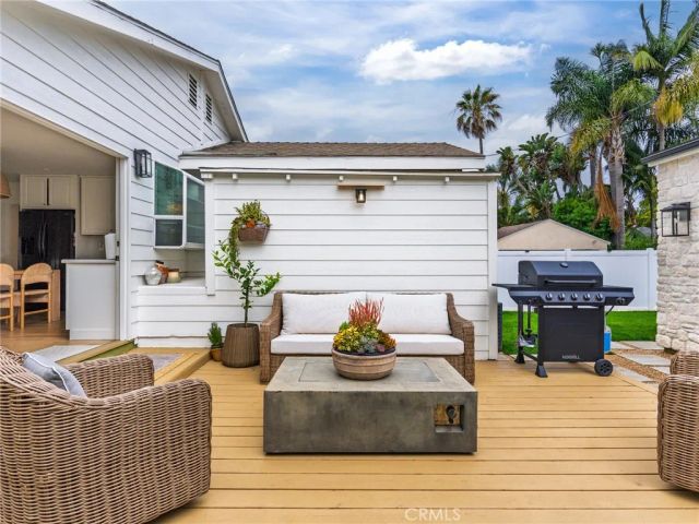 527 W Mariposa Avenue, El Segundo, CA 90245