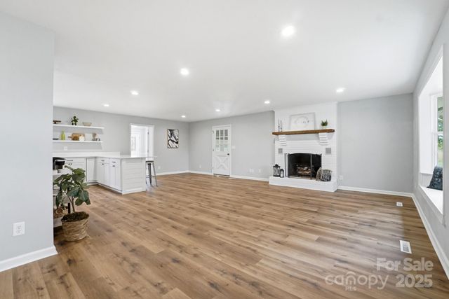 1404 Old Mill Road, Lincolnton, NC 28092